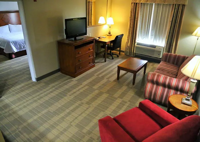 Hampton Inn & Suites Mccomb